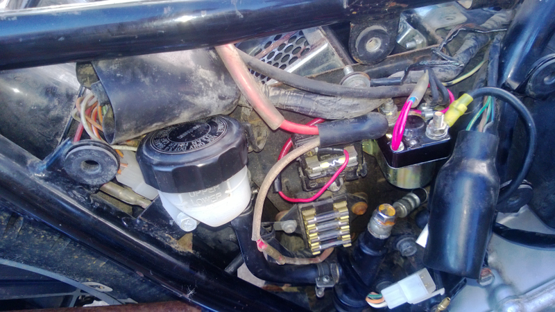 Illustration for article titled Everything You Learn Fixing A $300 Craiglist Bike From Hell